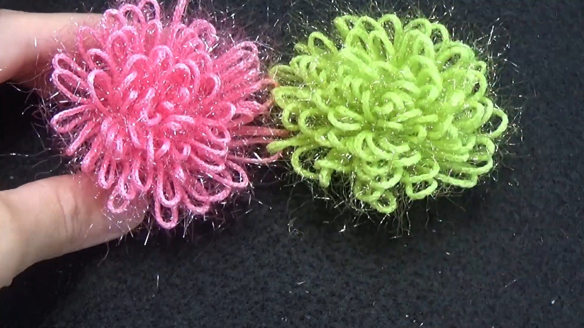 Unique crochet flower pattern in pastel yarn – soft and textured design