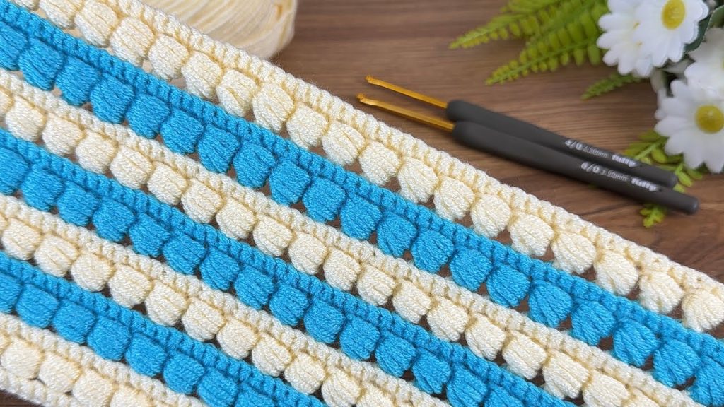 How to Crochet Popcorn Stitch Pattern With Two Colors